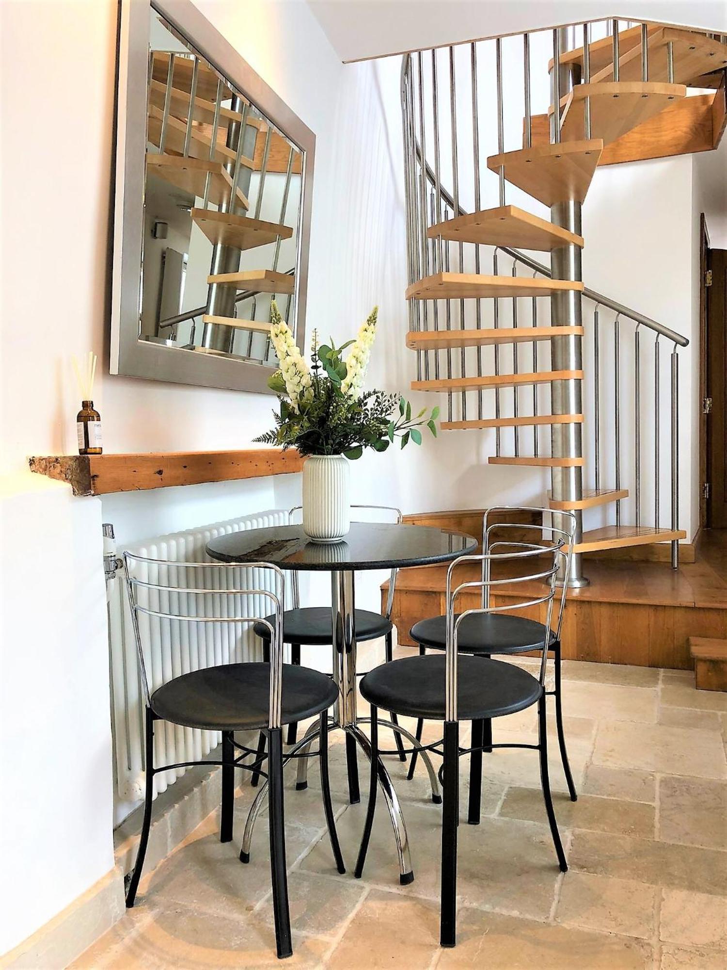Prime Location! Detached Clifton Home With Parking 브리스틀 외부 사진